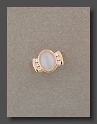4-260_RG5581 Moonstone